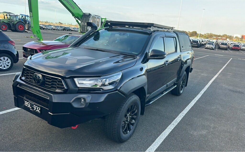 Toyota Hilux image 3