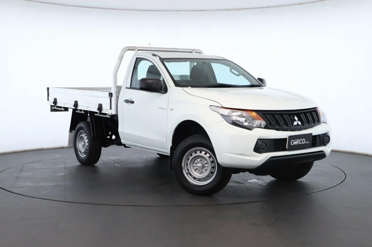 Mitsubishi Triton image 1