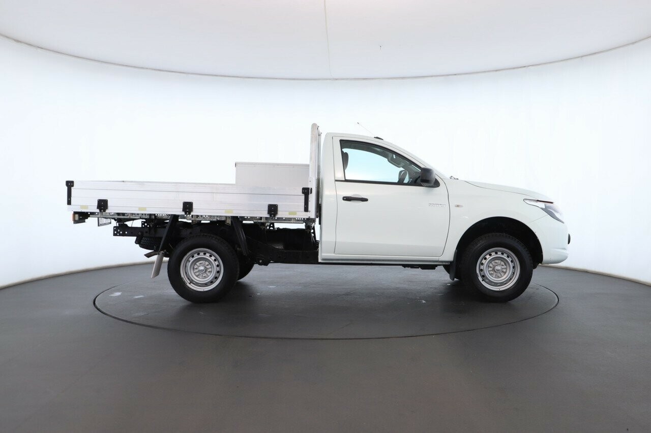Mitsubishi Triton image 3