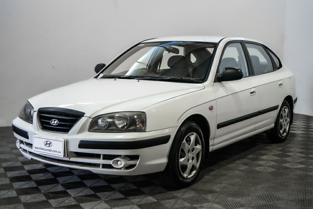 Hyundai Elantra image 4