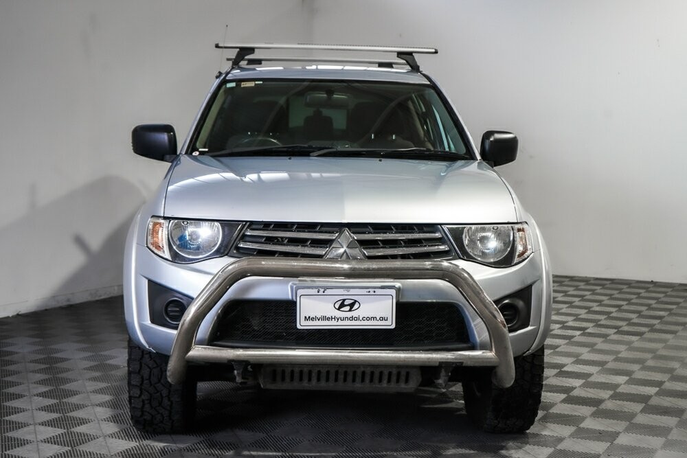 Mitsubishi Triton image 3