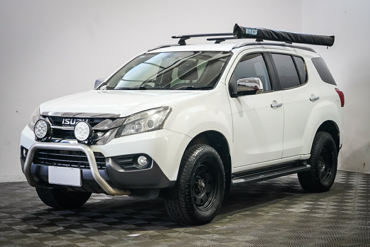 Isuzu Mu-x image 4