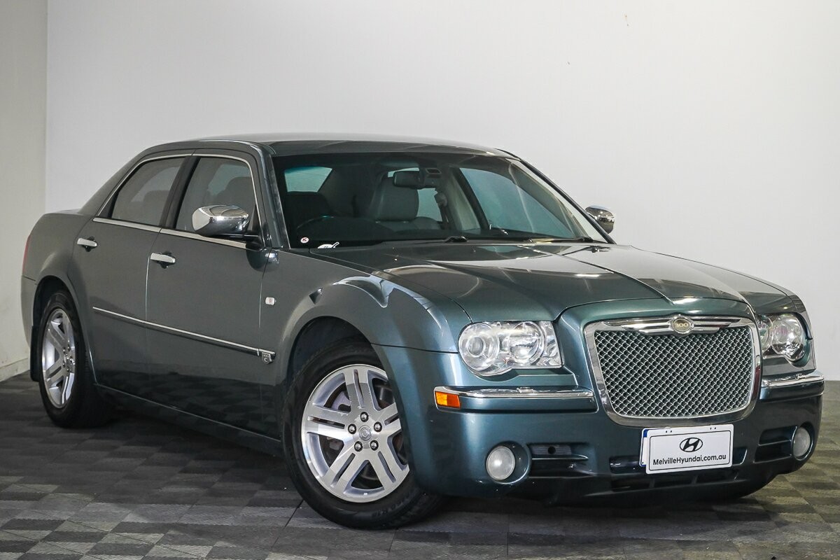 Chrysler 300c image 1