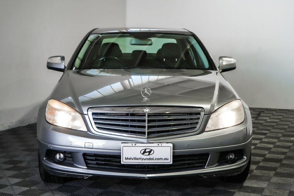 Mercedes Benz C-class image 3