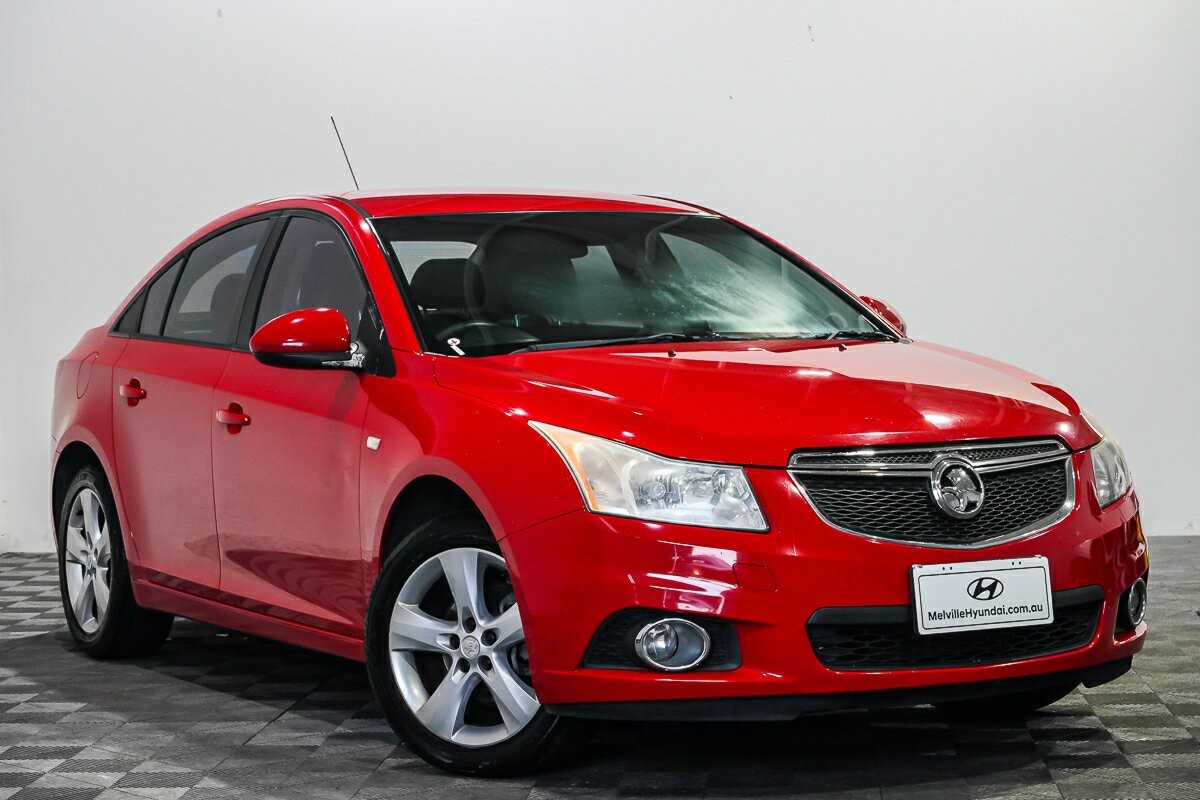 Holden Cruze image 1