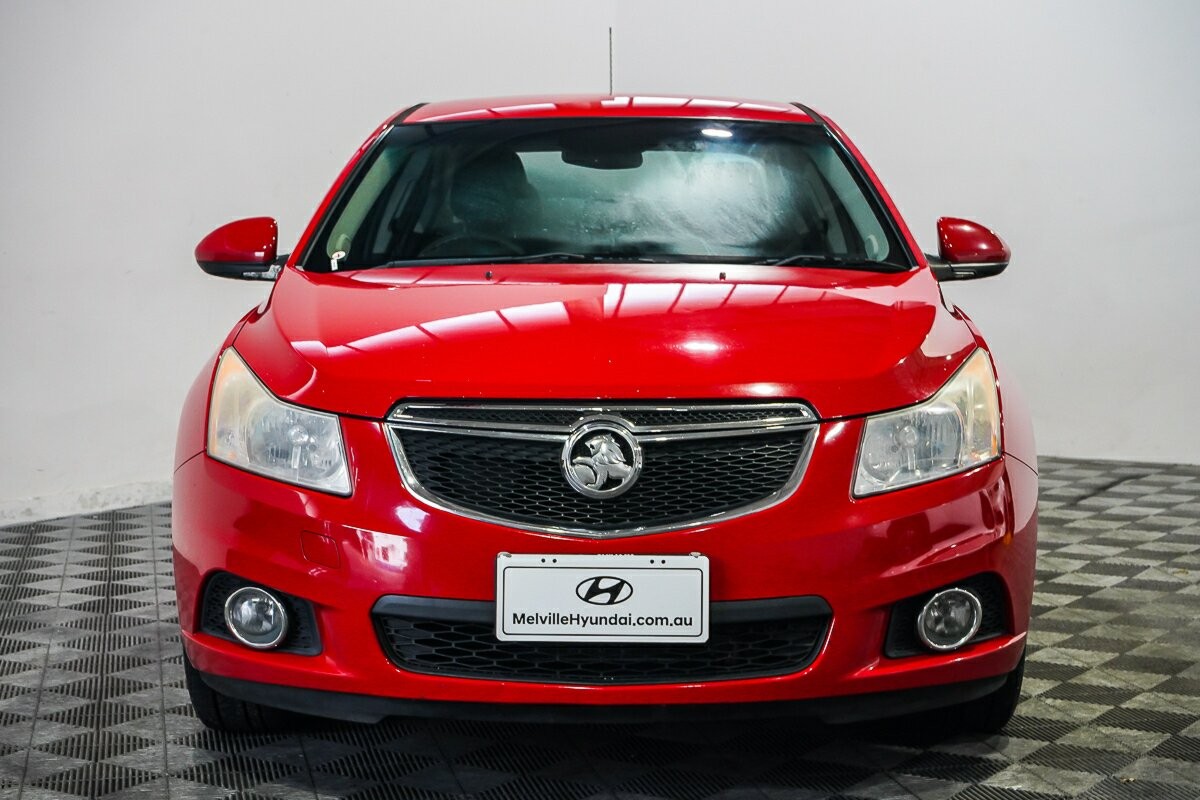 Holden Cruze image 3