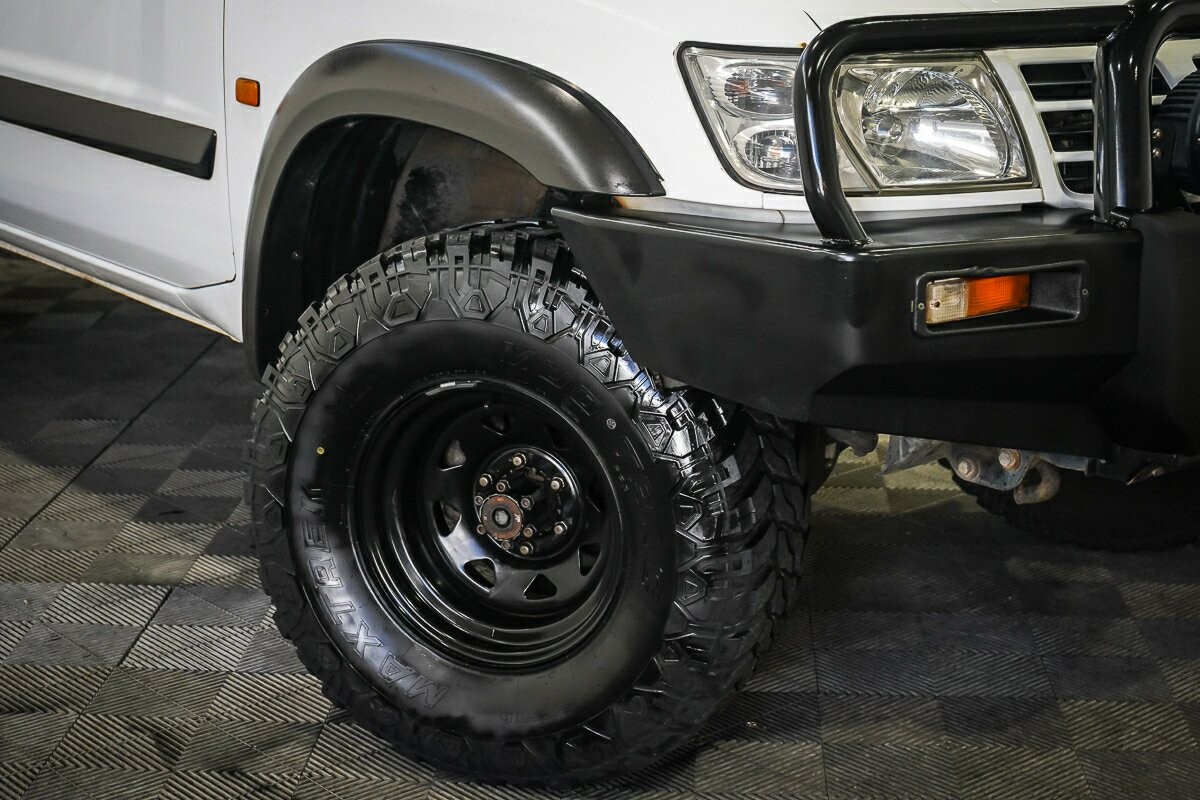 Nissan Patrol image 2
