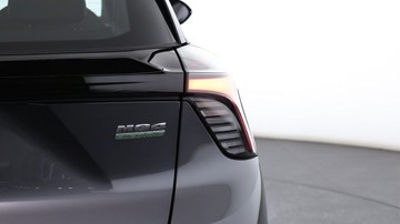 https://vehicle-cdn.autoleague.cloud/32838_1022550_11.jpg