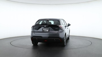 https://vehicle-cdn.autoleague.cloud/32838_1022550_7.jpg