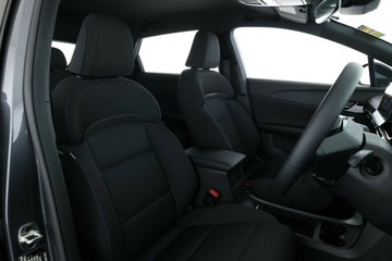 https://vehicle-cdn.autoleague.cloud/32838_1022708_18.jpg