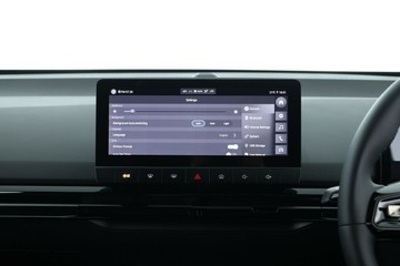 https://vehicle-cdn.autoleague.cloud/32838_1022708_24.jpg