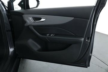 https://vehicle-cdn.autoleague.cloud/32838_1027610_17.jpg