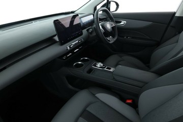 https://vehicle-cdn.autoleague.cloud/32838_1027610_32.jpg