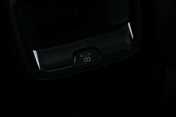 https://vehicle-cdn.autoleague.cloud/32838_1027610_34.jpg