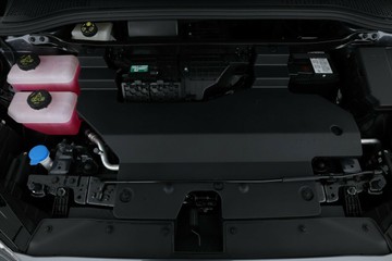 https://vehicle-cdn.autoleague.cloud/32838_1027610_6.jpg