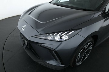 https://vehicle-cdn.autoleague.cloud/32838_1027610_9.jpg