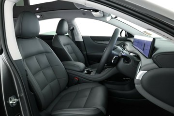 https://vehicle-cdn.autoleague.cloud/32838_1032192_18.jpg