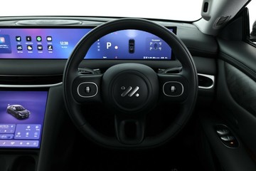 https://vehicle-cdn.autoleague.cloud/32838_1032192_19.jpg