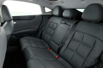 https://vehicle-cdn.autoleague.cloud/32838_1032192_32.jpg