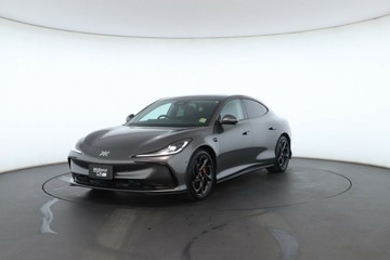https://vehicle-cdn.autoleague.cloud/32838_1032192_4.jpg