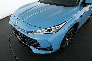https://vehicle-cdn.autoleague.cloud/32838_1034633_12.jpg