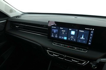 https://vehicle-cdn.autoleague.cloud/32838_1034633_22.jpg