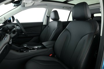 https://vehicle-cdn.autoleague.cloud/32838_1034633_31.jpg