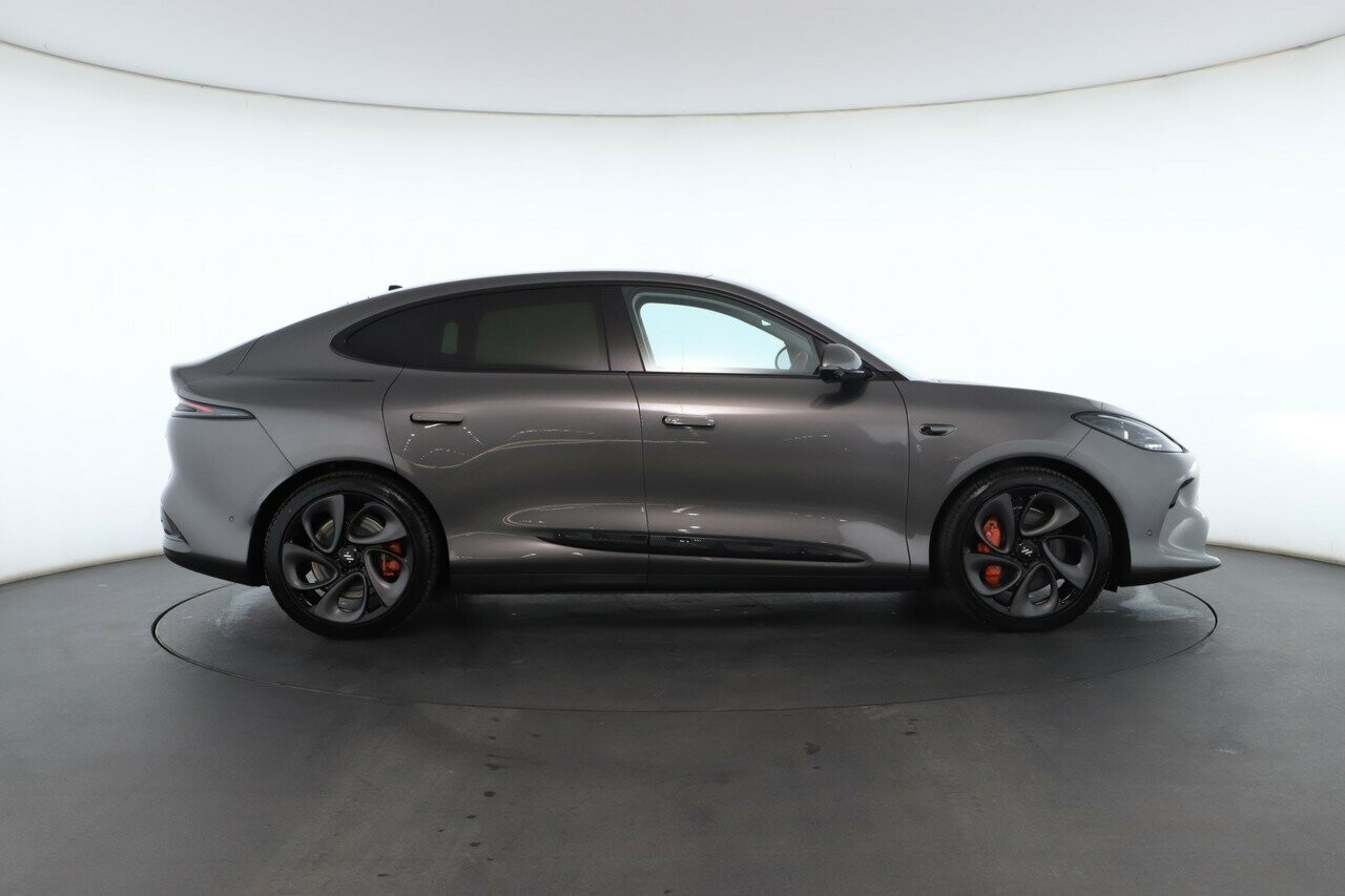 Im Presented By Mg Motor Im6 image 2