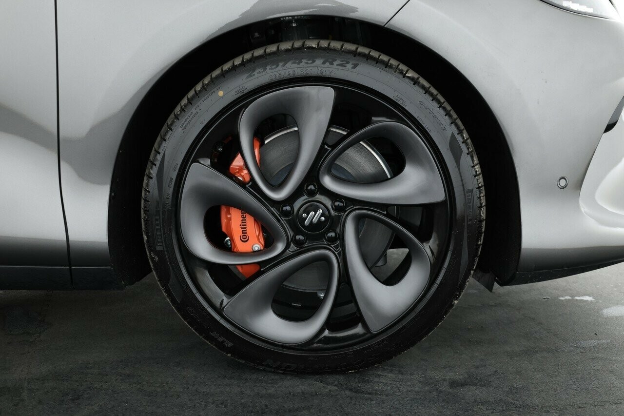 Im Presented By Mg Motor Im6 image 3