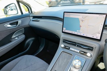 https://vehicle-cdn.autoleague.cloud/32838_1056897_10.jpg