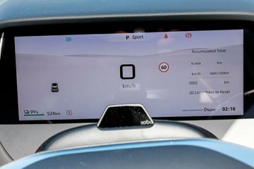https://vehicle-cdn.autoleague.cloud/32838_1056897_11.jpg