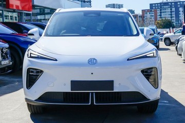 https://vehicle-cdn.autoleague.cloud/32838_1056897_16.jpg