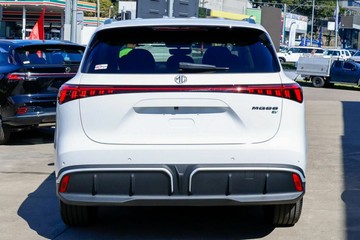 https://vehicle-cdn.autoleague.cloud/32838_1056897_17.jpg