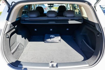 https://vehicle-cdn.autoleague.cloud/32838_1056897_18.jpg