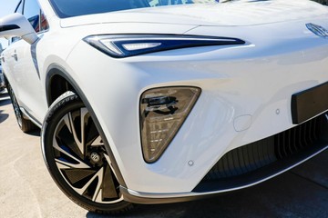 https://vehicle-cdn.autoleague.cloud/32838_1056897_2.jpg