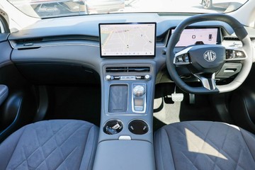 https://vehicle-cdn.autoleague.cloud/32838_1056897_5.jpg