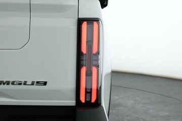 https://vehicle-cdn.autoleague.cloud/32838_1064107_13.jpg