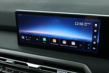 https://vehicle-cdn.autoleague.cloud/32838_1064107_22.jpg
