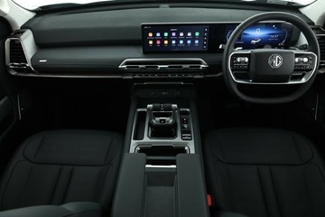 https://vehicle-cdn.autoleague.cloud/32838_1064107_33.jpg