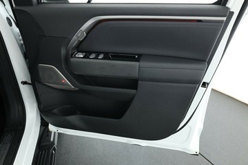 https://vehicle-cdn.autoleague.cloud/32838_1064120_18.jpg