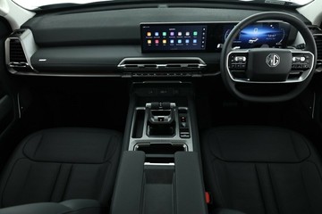 https://vehicle-cdn.autoleague.cloud/32838_1064130_36.jpg