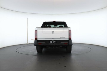 https://vehicle-cdn.autoleague.cloud/32838_1064130_7.jpg