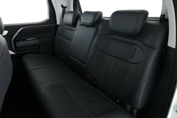 https://vehicle-cdn.autoleague.cloud/32838_1064215_31.jpg