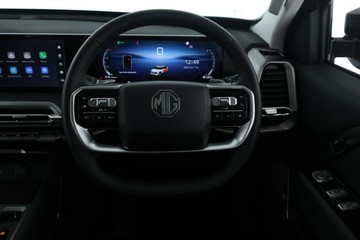 https://vehicle-cdn.autoleague.cloud/32838_1064232_20.jpg