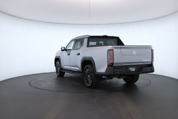 https://vehicle-cdn.autoleague.cloud/32838_1064461_12.jpg