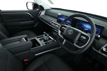 https://vehicle-cdn.autoleague.cloud/32838_1064461_19.jpg