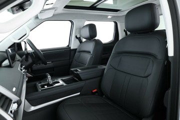 https://vehicle-cdn.autoleague.cloud/32838_1064461_33.jpg