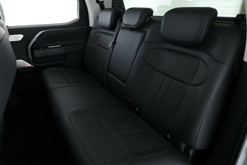 https://vehicle-cdn.autoleague.cloud/32838_1064461_35.jpg