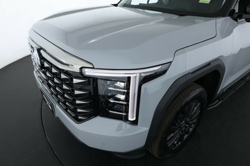https://vehicle-cdn.autoleague.cloud/32838_1064461_9.jpg