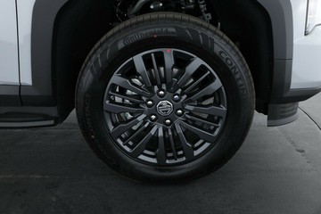 https://vehicle-cdn.autoleague.cloud/32838_1064473_4.jpg
